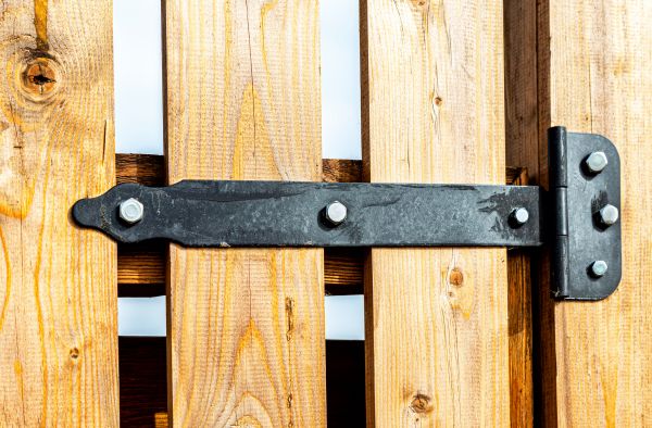 Gate Hinge Repair in Windsor