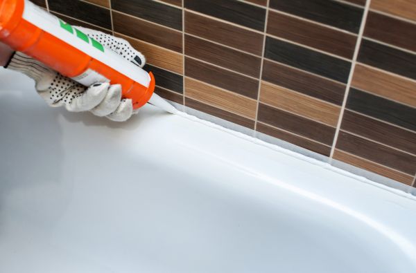Bathtub Sealing in Windsor