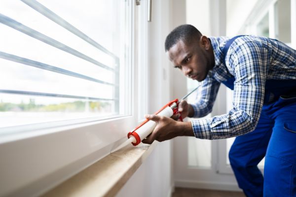 Caulk Repair in Windsor